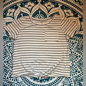 🌟❣️4/$10❣️🌟 XL(14-16) white w/black stripes with front tie shirt